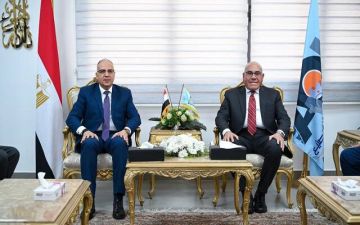 وزير الري المصري يتابع إنتاج الطلمبات المستخدمة بمشروعات مياه الشرب والصرف الصحي وزير الري المصري يتابع إنتاج الطلمبات المستخدمة بمشروعات مياه الشرب والصرف الصحي