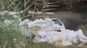 إصابة 3 أشخاص في حوادث تصادم وانقلاب سيارة بترعة بأرمنت الحيط غرب الأقصر صور