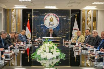 وزير الإنتاج الحربي يصدر توجيهات بشأن ترشيد الكهرباء داخل الشركات التابعة