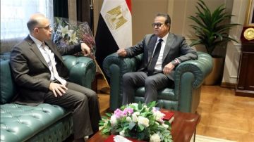 وزيرا الصحة والاستثمار يبحثان تطوير وتوسيع منظومة التأمين الصحي الشامل وزيرا الصحة والاستثمار يبحثان تطوير وتوسيع منظومة التأمين الصحي الشامل