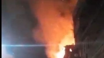 الإمارات.. 4 إصابات في حادث حريق منزل نتيجة سقوط شظية الإمارات.. 4 إصابات في حادث حريق منزل نتيجة سقوط شظية