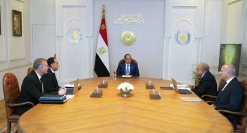 السيسي يوجه بسداد مستحقات شركات البترول الأجنبية العاملة في مصر السيسي يوجه بسداد مستحقات شركات البترول الأجنبية العاملة في مصر