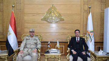 رئيس جامعة بنها يستقبل المستشار العسكري الجديد لمحافظة القليوبية رئيس جامعة بنها يستقبل المستشار العسكري الجديد لمحافظة القليوبية