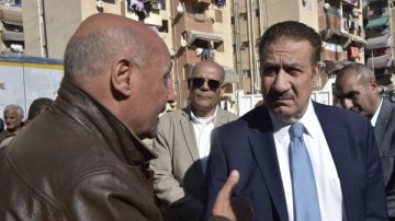 محافظ بورسعيد يتفقد أعمال رفع الرتش بمنطقة عثمان بن عفان ويشدد على تسريع وتيرة العمل