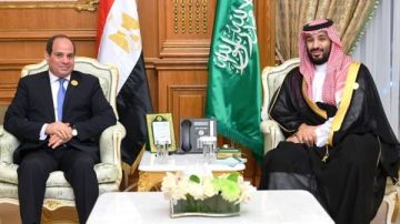 مع استهداف ديمونة ونطنز جولات مكوكية للرئيس السيسي إلى الخليج.. وتخوفات من تحول نووي للحرب الإيرانية مع استهداف ديمونة ونطنز جولات مكوكية للرئيس السيسي إلى الخليج.. وتخوفات من تحول نووي للحرب الإيرانية