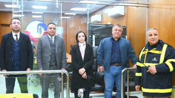 من داخل مركز التحكم والسيطرة.. محافظ البحيرة تتابع جهود رفع مياه الأمطار بنطاق المدن والمراكز