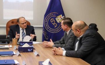 هيئة الدواء المصرية تبحث تعزيز التعاون مع شركة سيرفييه لتوطين الصناعات الدوائية هيئة الدواء المصرية تبحث تعزيز التعاون مع شركة سيرفييه لتوطين الصناعات الدوائية