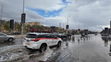 الهلال الأحمر ينشر فرق الاستجابة أثناء الطوارئ والسيول بالمحافظات لمواجهة آثار الأمطار