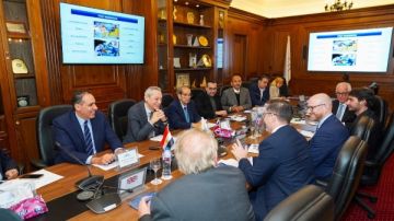 جمعية رجال أعمال إسكندرية تستضيف سفير المملكة المتحدة لتعزيز التعاون التجاري