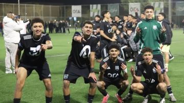 زد إف سي 2009 يتوج بلقب الدوري المصري بعد فوز كبير على الأهلي