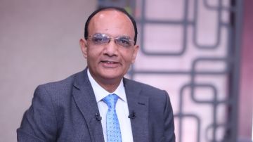 عبد السلام فاروق يكتب: عندما ينهار اليقين عبد السلام فاروق يكتب: عندما ينهار اليقين