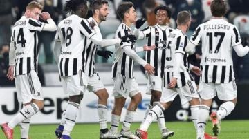 لاتسيو يحقق فوزا مفاجئا أمام ميلان في الدوري الإيطالي