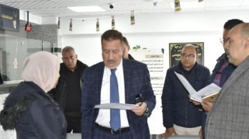 محافظ بورسعيد يشدد على التعامل بحزم تجاه 11 ألف محل غير مرخص شاهد