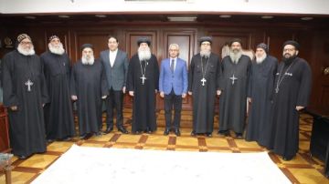 مشهد وطني مميز.. أساقفة بني سويف يهنئون القيادات بعيد الفطر