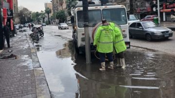 معدات مياه الشرب والصرف الصحي بالجيزة تسحب مياه الأمطار بمختلف المناطق معدات مياه الشرب والصرف الصحي بالجيزة تسحب مياه الأمطار بمختلف المناطق