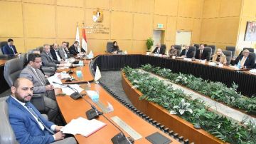 وزيرة الإسكان تبحث تطوير منظومة الإعلانات على الطرق وتعزيز الحوكمة في تراخيصها