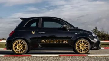 أبارث 695 الإيطالية.. النسخة الأشرس من أيقونة FIAT صور