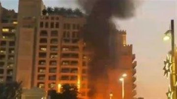 الإمارات تعلن وفاة مقيم من جنسية آسيوية إثر سقوط شظية صاروخ