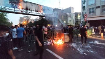 الشرطة الإيرانية: أي شخص ينزل إلى الشوارع بناء على طلب العدو سيواجه كعدو وليس كمتظاهر