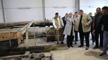 بتكلفة 584 مليون جنيه.. محافظ الوادي الجديد تتابع مشروعات رفع كفاءة مجمع كهرباء الفرافرة