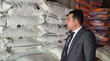 حماية المستهلك: التحفظ على 9 أطنان من الأسمدة الزراعية والأعلاف الحيوانية مجهولة المصدر حماية المستهلك: التحفظ على 9 أطنان من الأسمدة الزراعية والأعلاف الحيوانية مجهولة المصدر