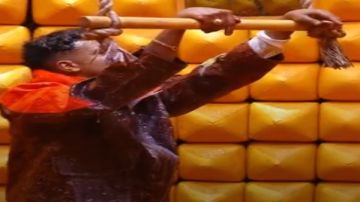 رامز جلال لصاصا: ليه حمو بيكا قال عليك قليل الأصل.. والأخير: اللي يقول يقول هو الكلام بفلوس