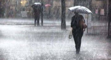 ما حكم ترك صلاة الجماعة بسبب المطر ؟.. اعرف رأي الشرع