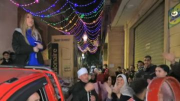 ريهام سعيد تفاجئ فتاة بجهاز العروسة في برنامج خيركم سابق