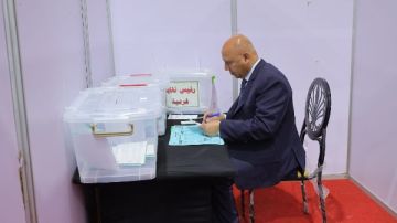 شاهد.. كامل الوزير وزير النقل يدلي بصوته في انتخابات نقابة المهندسين