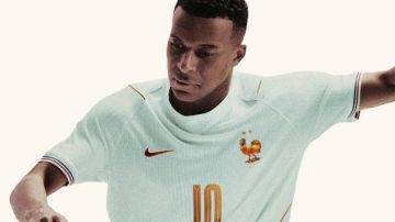 منتخب فرنسا يعلن عن قمصانه الجديدة استعدادا لكأس العالم 2026 منتخب فرنسا يعلن عن قمصانه الجديدة استعدادا لكأس العالم 2026