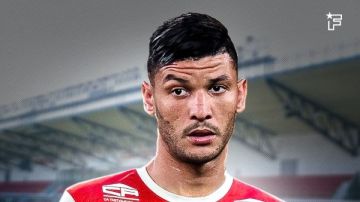 أمير هشام يطرح سؤالا هاما للجماهير بعد إعارة أشرف داري