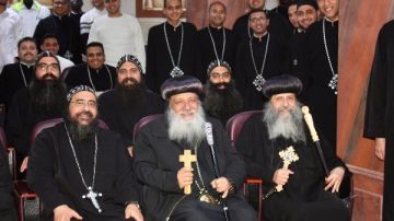 الأنبا جوزيف يزور الدير المحرق العامر والكلية الإكليريكية بالدير