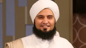 الحبيب علي الجفري يحذر من آفة المناظرة لقصد الإفحام والشهرة الحبيب علي الجفري يحذر من آفة المناظرة لقصد الإفحام والشهرة