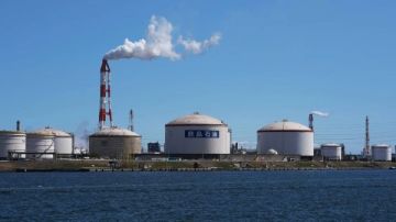 ناقلة تحمل نفطا عراقيا تصل الهند بعد عبورها مضيق هرمز