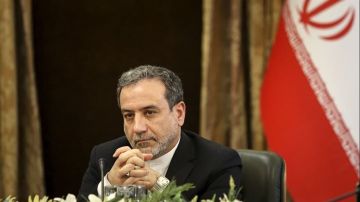 وزير الخارجية الإيراني: لم نطلب وقف إطلاق النار ومستعدون للهجوم البري الكردي