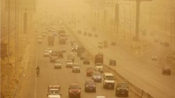 الأرصاد تحذر من نشاط رياح قوي وأتربة على بعض المناطق في العيد الأرصاد تحذر من نشاط رياح قوي وأتربة على بعض المناطق في العيد