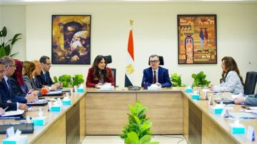 التخطيط: تعظيم العائد من الاستثمارات العامة وتسريع دخول المشروعات القومية الخدمة التخطيط: تعظيم العائد من الاستثمارات العامة وتسريع دخول المشروعات القومية الخدمة