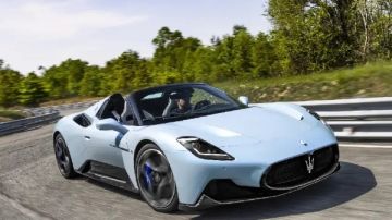 بقوة 630 حصانا.. مواصفات مازيراتي MC20 Cielo الخارقة