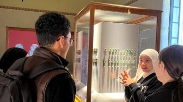 طلاب تربية فنية جامعة حلوان في ضيافة المتحف المصري بالتحرير