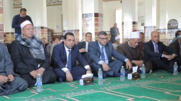 في أول أيام العيد.. محافظ قنا: الجولات مستمرة لحل مشاكل المواطنين