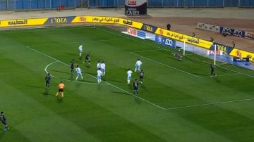 30 دقيقة نارية.. فرص بالجملة بين بيراميدز والزمالك بالدوري