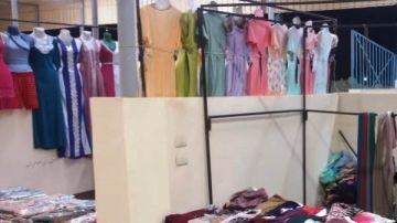 أسوان: تسكين الباعة الجائلين بالسويقة لتحقيق الاستقرار المعيشي وتفريغ المدن من العشوائيات أسوان: تسكين الباعة الجائلين بالسويقة لتحقيق الاستقرار المعيشي وتفريغ المدن من العشوائيات