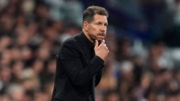 سيميوني: أخطاء أتلتيكو أمام الريال كلفتنا خسارة الديربي