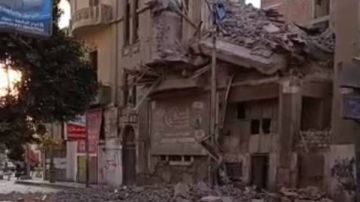 فصل الغاز والكهرباء تفاصيل انهيار عقار قديم بميدان بالاس في المنيا .. صور