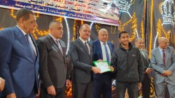 نائب محافظ الوادي الجديد يشهد تكريم حفظة القرآن الكريم بقرية الجديدة بالداخلة