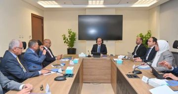 وزير الاستثمار يبحث مع شركات السكر في مصر استقرار السوق