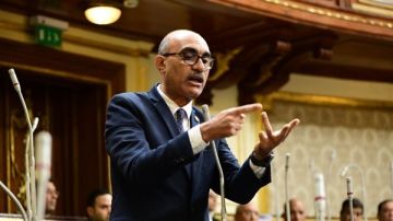 بيان برلماني عاجل يطالب باستدعاء الحكومة بعد زيادة أسعار البنزين