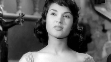 في ذكراها.. إلهام زكي قدمها شكري سرحان ورحلت بعد حادث مأسوي