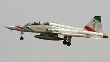 الجيش الإيراني: سماء إسرائيل تحت سيطرة مسيراتنا وقواتنا الجوفضائية الجيش الإيراني: سماء إسرائيل تحت سيطرة مسيراتنا وقواتنا الجوفضائية