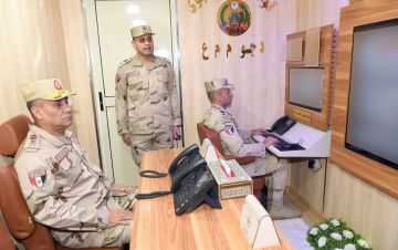 وزير الدفاع المصري يوجه الجيش بأعلى درجات الجاهزية القتالية